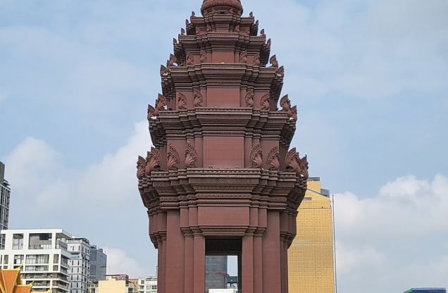 Independence Monument Phnom Penh Cambodia place_profile