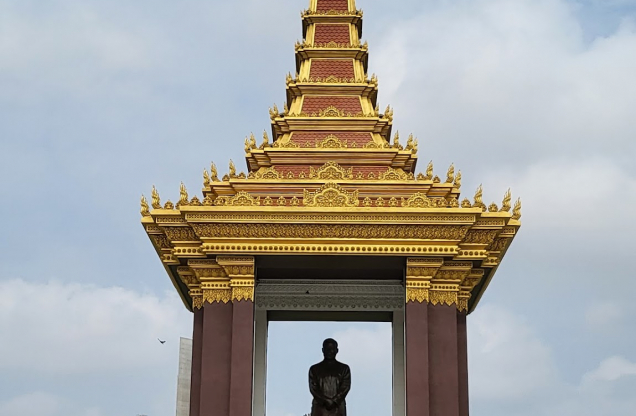 Statue of Sihanouk Norodom Phnom Penh Cambodia place_profile