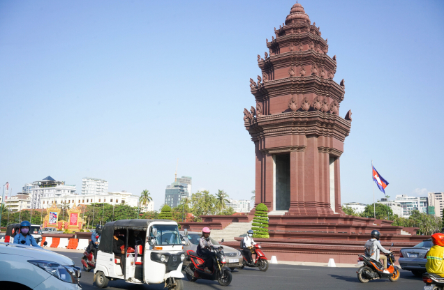 Independence Monument Phnom Penh Cambodia image